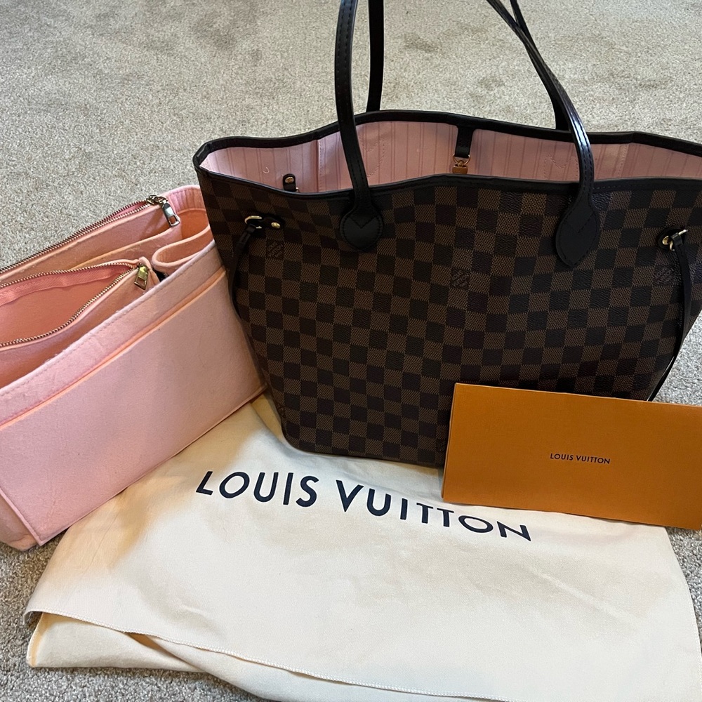 💕LV Neverfull MM W/Rose Interior💕